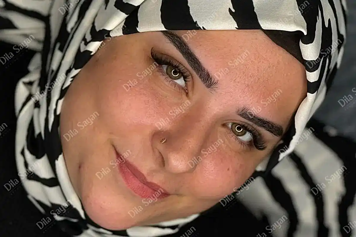 İpek kirpik uygulaması