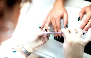 Protez Tırnak Bakımı Nasıl Yapılır?